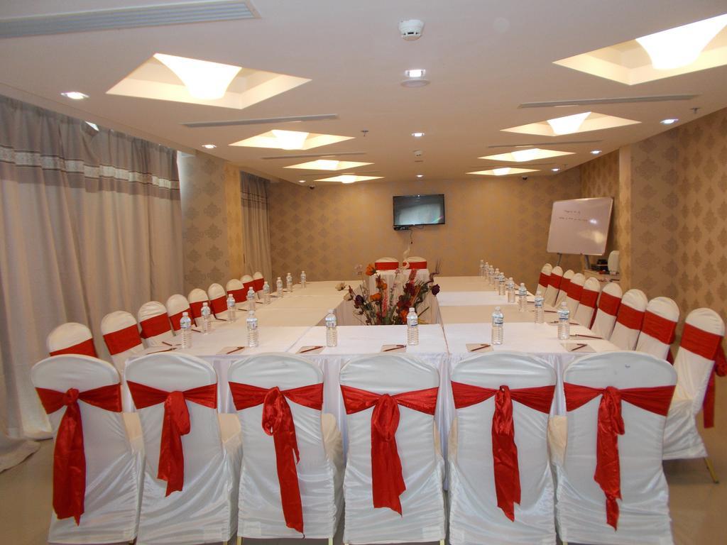 Best Western Tirupati Exteriör bild