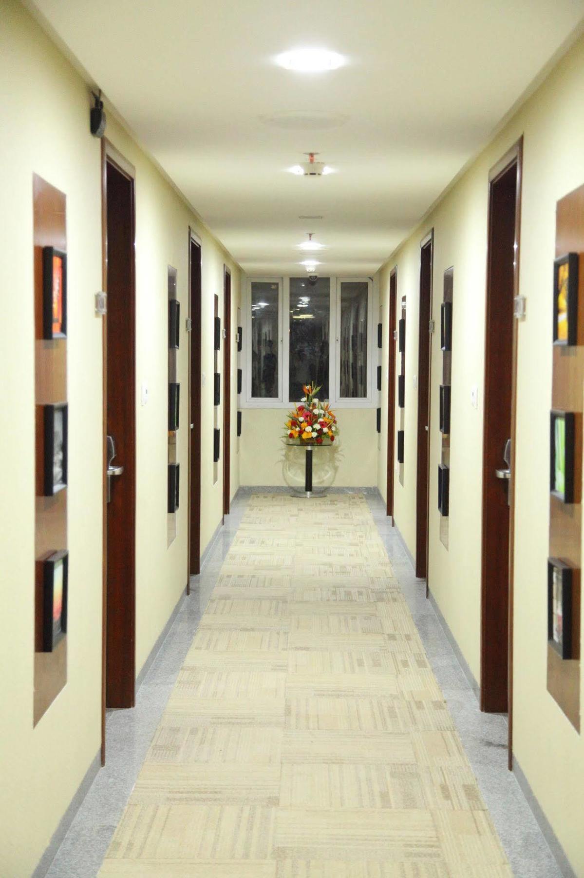 Best Western Tirupati Exteriör bild